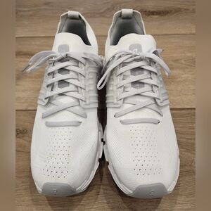 ❌SOLD❌Oncloud Swift Running Shoes White And Grey